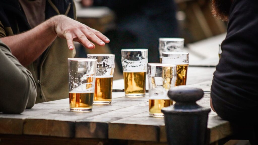 drink etiquette for japan bonenkai party